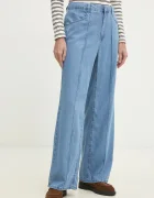 DKNY jeansi