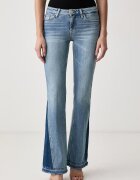 Guess blugi flared pentru femei BEVERLY