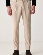 Joop! pantaloni regular pentru bărbați din catifea reiată