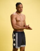 Cropp Pantaloni scurți de baie cu imprimeu - negru