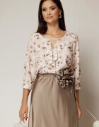  Bluza bej cu imprimeu floral maro si accente stralucitoare discrete