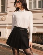  Bluza DY Fashion alba din jerse cu guler