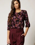  Bluza neagra cu imprimeu floral mov