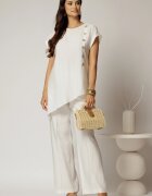  Compleu alb din viscoza din bluza asimetrica si pantalon lejer