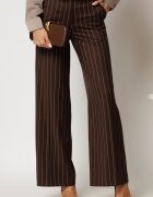  Pantaloni DY Fashion lungi maro cu dungi din stofa si croi lejer