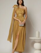  Rochie de seara galben mustar din voal peliculizat cu accesoriu pe umar