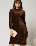  Rochie DY Fashion maro dreapta din catifea velurata