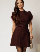 Rochie DY Fashion scurta bordo din tweed cu pene la maneci