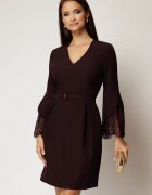  Rochie DY Fashion scurta mov cu decolteu in V si dantela la maneci