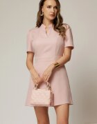  Rochie DY Fashion scurta roz cu mic decupaj in V la decolteu si fusta tip A