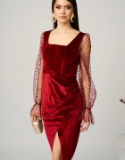  Rochie eleganta din catifea bordo cu maneci din tull cu buline