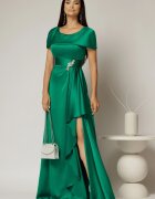  Rochie lunga verde din satin cu slit pe picior si aplicatie pe talie