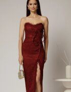  Rochie midi bordo din dantela cu crepeu si detaliu amplu in talie