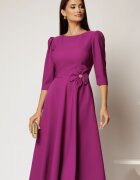  Rochie midi magenta din stofa in clos cu floare in talie