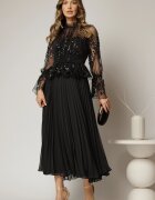 Rochie midi neagra de seara din voal plisat cu perle si paiete