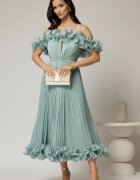  Rochie midi verde mint in clos din voal satinat cu volanase la bust si la baza