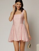  Rochie scurta roz cu buline din tencel cu snur la spate si decolteu patrat