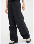 Nike Pantaloni de trening cu croiala lejera si buzunare laterale - Negru