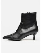 Valentino Botine de piele cu varf ascutit - Negru