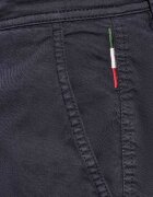 Aeronautica Militare Pantaloni scurți chino | regular fit