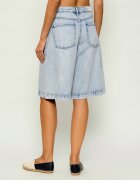 Armani Exchange De blugi bermudy J42 | Relaxed fit