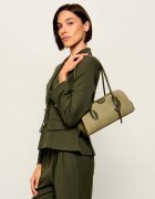 Calvin Klein Geantă pe umăr Emblem | piele întoarsă