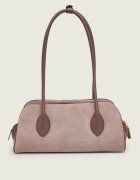 Calvin Klein Geantă pe umăr Emblem | piele întoarsă