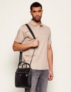 Guess De piele geantă pentru laptop 15" Monaco