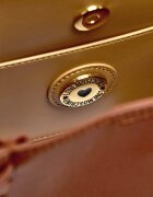Love Moschino Geantă pe umăr MARRONE