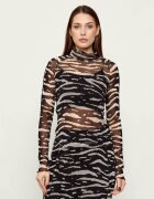 Marc Cain Guler înalt | Slim Fit