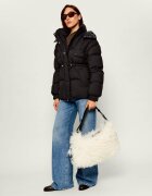 MARC JACOBS Geantă pe umăr Scene Large Shoulder Bag In Grunge Fur | shearling cu adaos de piele