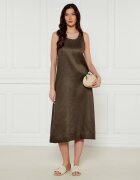 MM De in rochie DOUGLAS