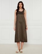MM De in rochie DOUGLAS