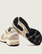 New Balance Sneakers NBU2002RB | piele întoarsă