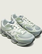 New Balance Sneakers U2000