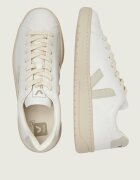 Veja Sneakers URCA CWL