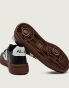 Veja Sneakers URCA CWL