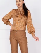 InPuff Bluza dama cappuccino cu imprimeu floral si guler tip esarfa