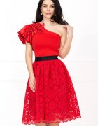 Legendaria Rochie de ocazie rosie in clos cu fulgi si broderie