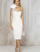 Pretty Girl Rochie eleganta conica alba cu floare maxi pe umar