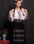 Traditional Brau dama Lioara cu motive florale mov