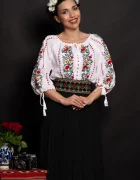 Traditional Brau dama Lucia cu motive populare brodate