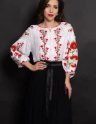 Traditional Ie a alba Aida cu maci rosii brodati