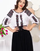 Traditional Ie a alba Cecilia cu broderie cu motivul crucii si maneca trei sferturi