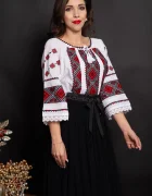 Traditional Ie a Consuela alba brodata cu motivul rombului
