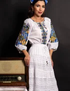 Traditional Ie alba din bumbac Lavinia cu simboluri e brodate