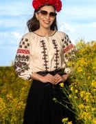 Traditional Ie dama a bej Gherghina cu simbolul rombului