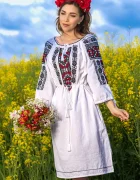 Traditional Rochie a alba din bumbac Smarandita cu simbolul stelei