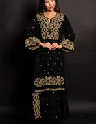 Traditional Rochie a neagra Gina lunga cu broderie bej