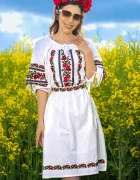Traditional Rochie alba a Crista din bumbac cu simbolul trandafirului